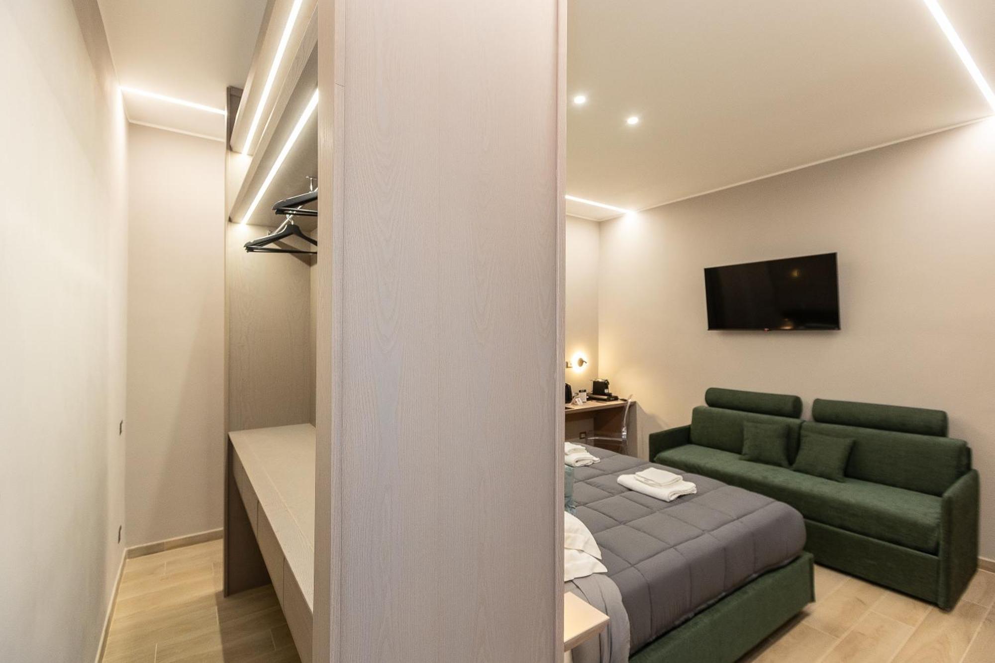 Iron Luxury Rooms Rom Eksteriør billede