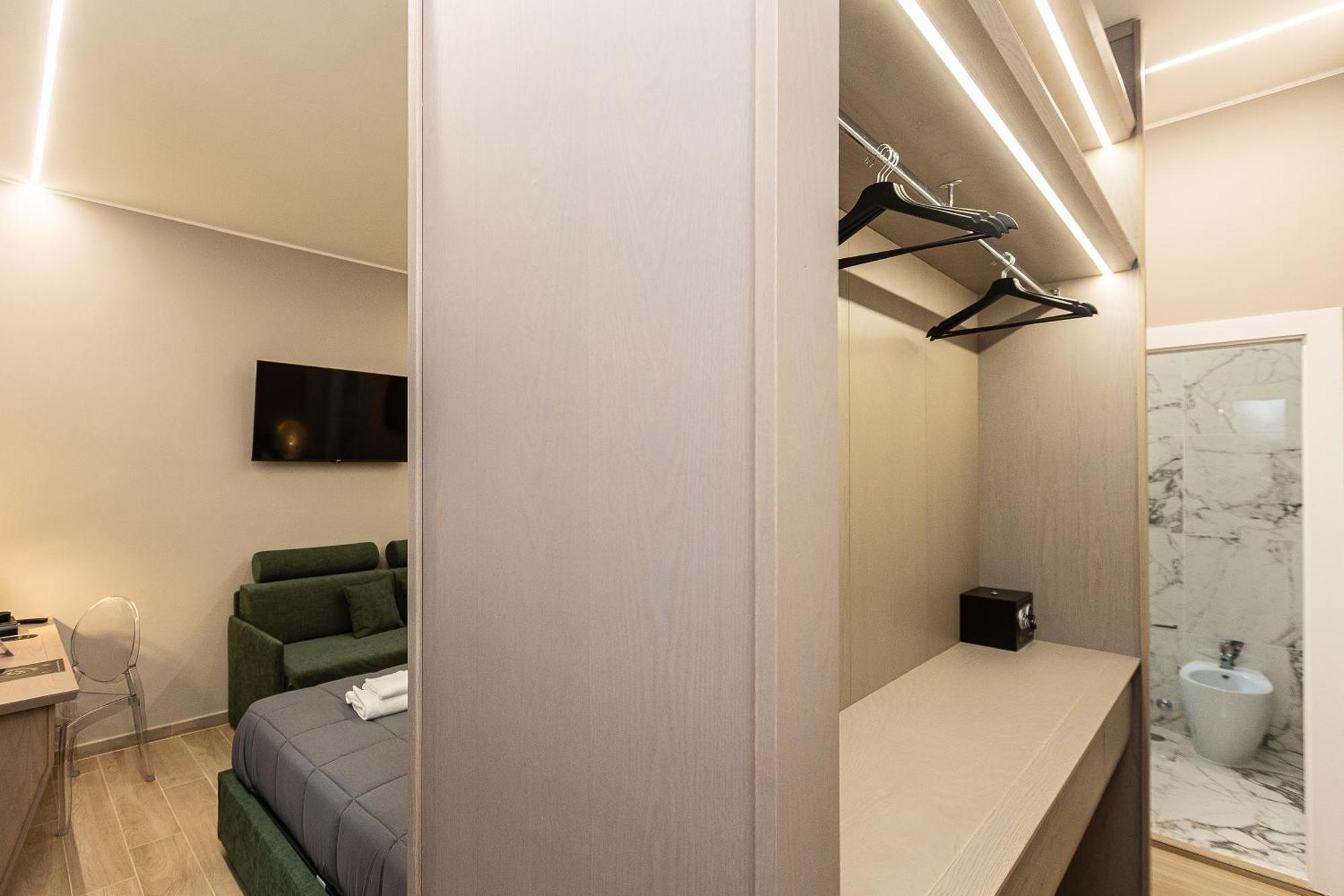 Iron Luxury Rooms Rom Eksteriør billede