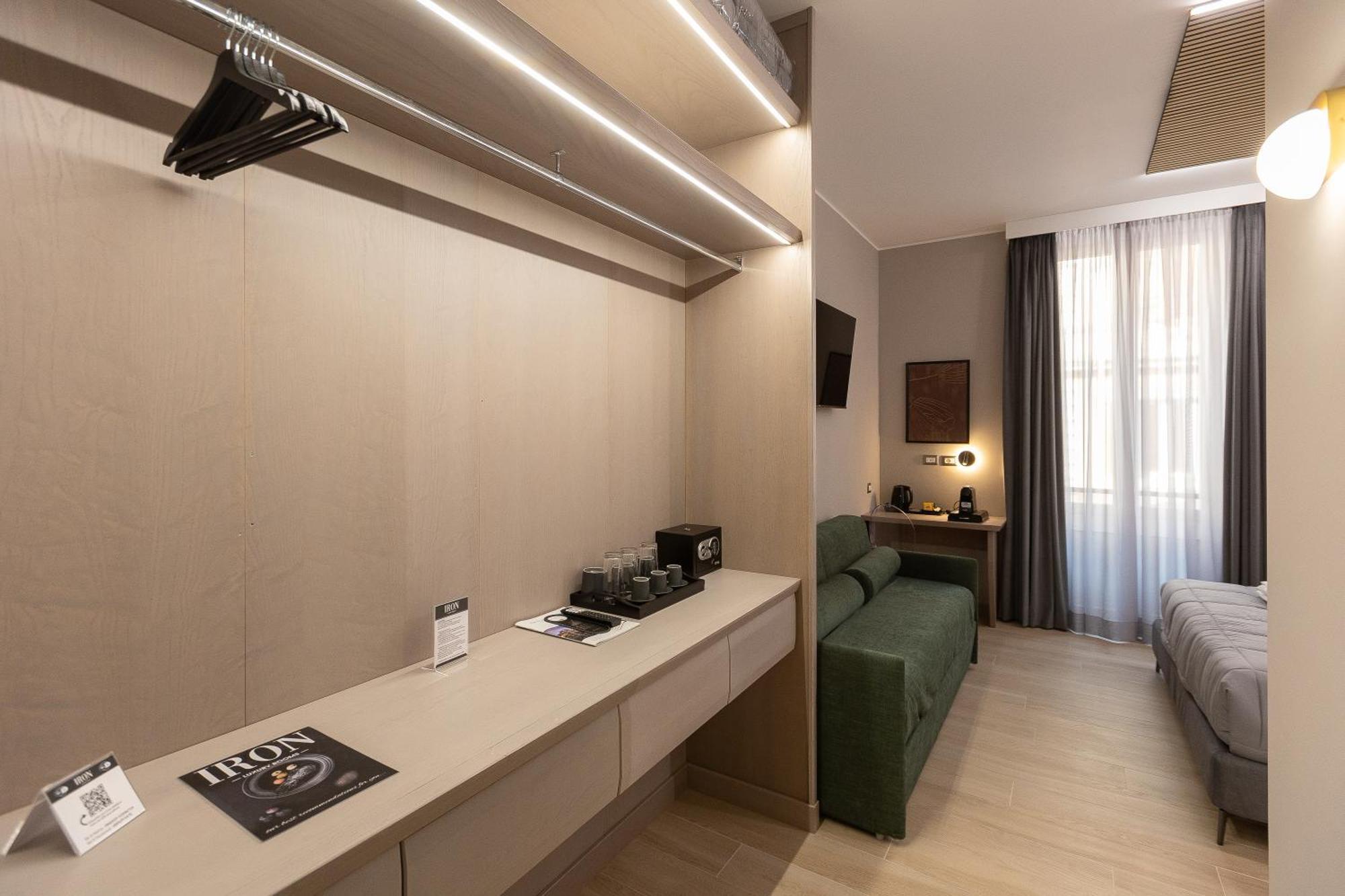 Iron Luxury Rooms Rom Eksteriør billede